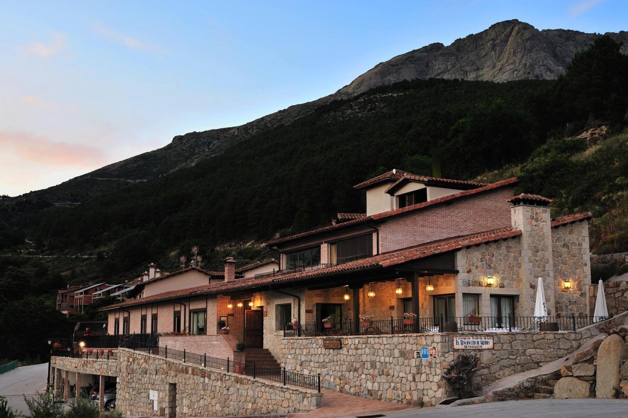 Hotel Rural Y Restaurante, Rinconcito De Gredos Куэвас-дель-Валье Экстерьер фото